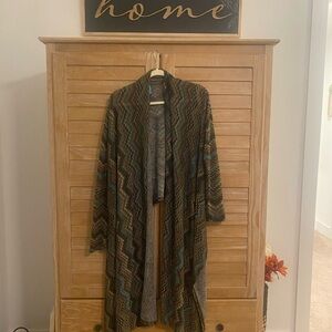 Elegant Zigzag Patterned Cardigan